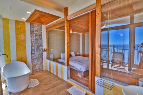 Toilet, Bathroom, towels