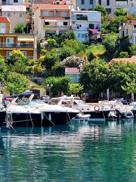 Apartmans Lale Apartment in Brela