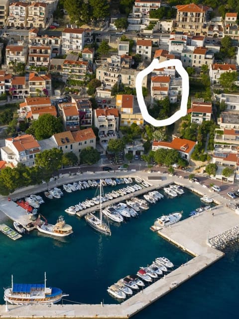 Apartmans Lale Apartment in Brela