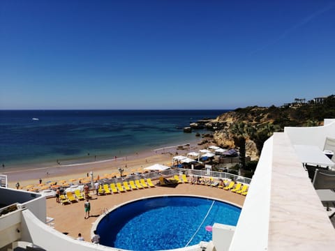 Pool view, Sea view
