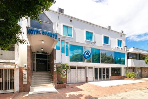 Property building, Facade/entrance