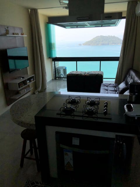 Natural landscape, TV and multimedia, Kitchen or kitchenette, Living room, Seating area, Dining area, minibar