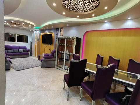 Living room, Lobby or reception
