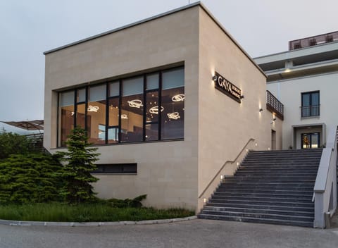 Facade/entrance