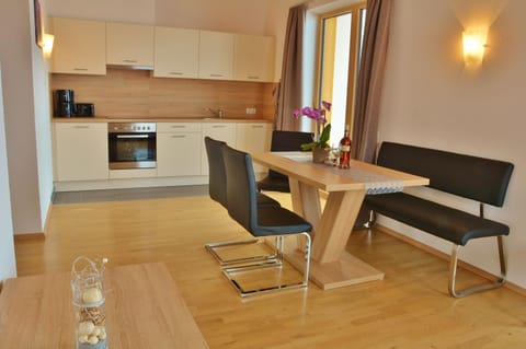 Kitchen or kitchenette, Living room, Other, Decorative detail, Seating area, Dining area