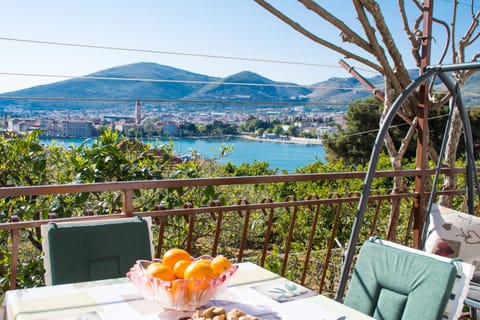 Balcony/Terrace, City view, Garden view, Landmark view, Mountain view, Sea view