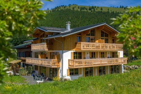 Property building, Balcony/Terrace