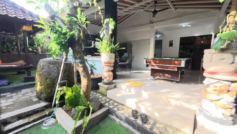 Mawar Homestay Canggu Bed and Breakfast in North Kuta