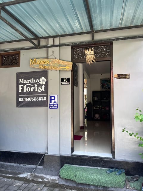 Property logo or sign, Logo/Certificate/Sign, Text overlay, acessibility