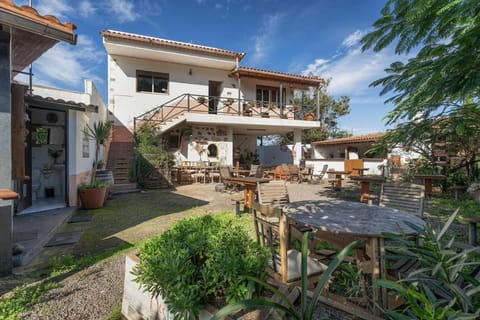 Property building, Patio, Facade/entrance, Off site, Day, Balcony/Terrace