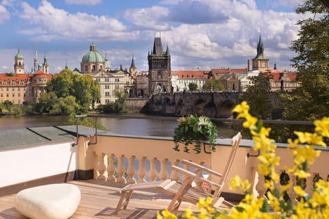 View (from property/room), Landmark view, River view
