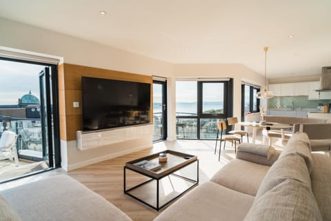 Living room, Sea view