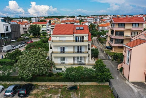 Property building, Day, Neighbourhood, Natural landscape, Bird's eye view