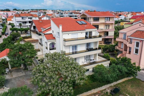 Property building, Day, Neighbourhood, Natural landscape, Bird's eye view