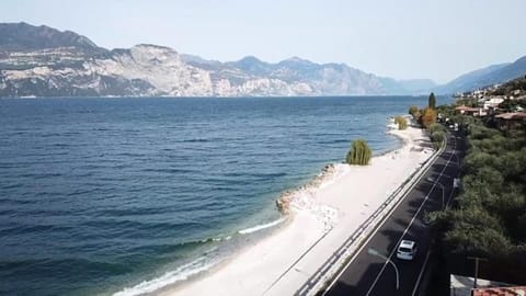 Haus and Beach Apartment in Brenzone sul Garda
