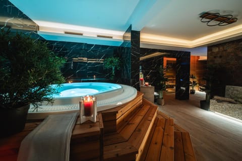 Hot Tub, Spa and wellness centre/facilities, Swimming pool