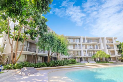 Property building, Swimming pool