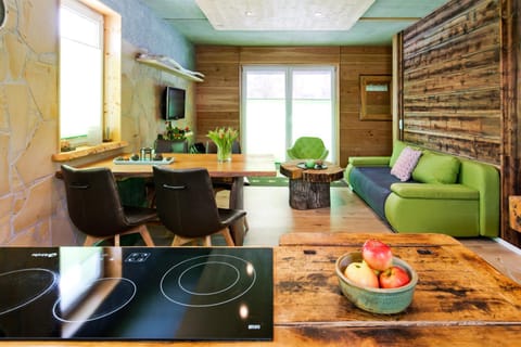 Living room, Dining area