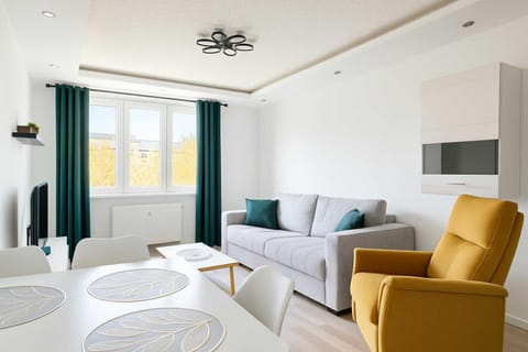 TV and multimedia, Seating area