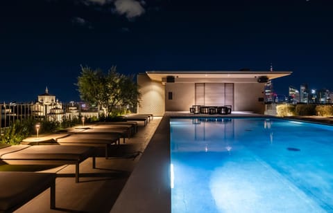 Balcony/Terrace, Pool view, Swimming pool