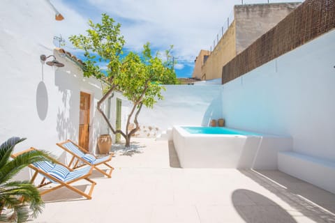 Patio, Swimming pool
