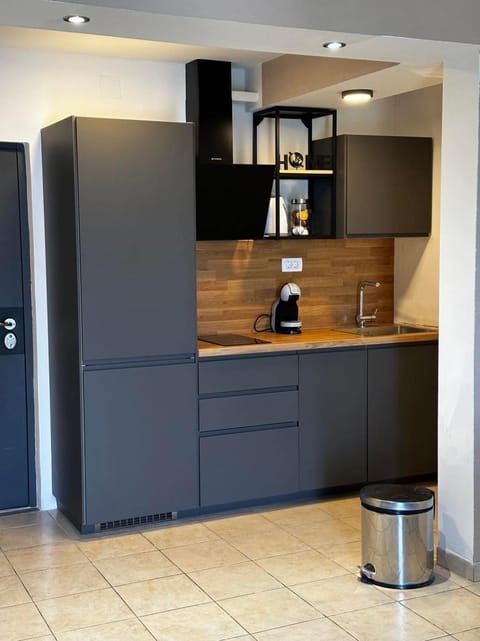 dishwasher, stove, kitchen