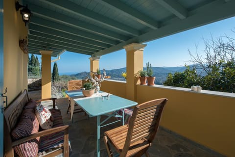 BBQ facilities, Balcony/Terrace, City view, Garden view, Mountain view, Sea view
