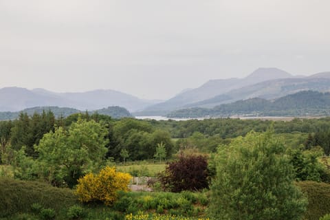 Dunruadh Cottage House in Scotland