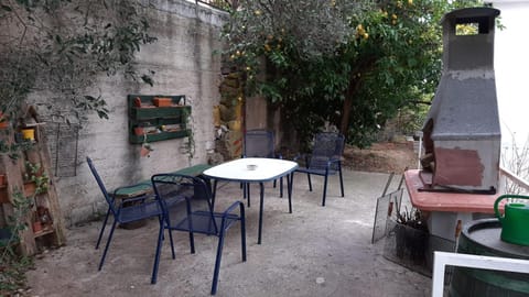 Property building, BBQ facilities