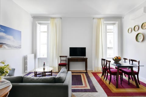 Living room, Photo of the whole room, Dining area