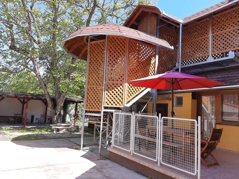 Property building, Garden
