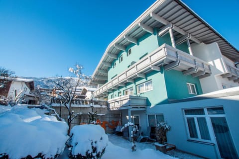 Property building, Winter