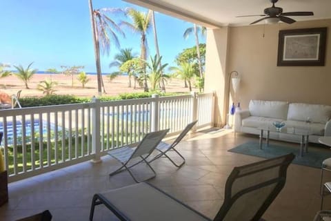 Balcony/Terrace, Seating area, Dining area, Sea view