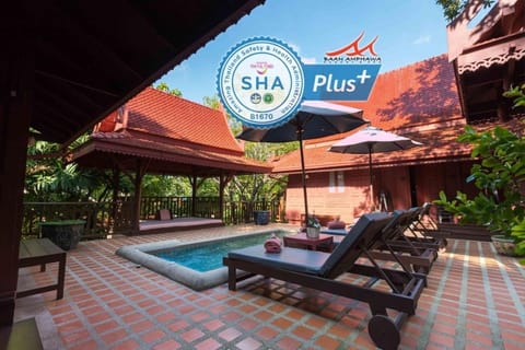 Property building, Swimming pool
