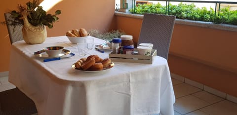 Patio, Summer, Balcony/Terrace, Dining area, Breakfast