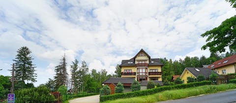 Property building, Garden