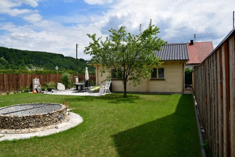 Facade/entrance, Garden