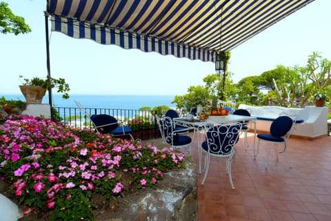 Balcony/Terrace, Dining area, Sea view