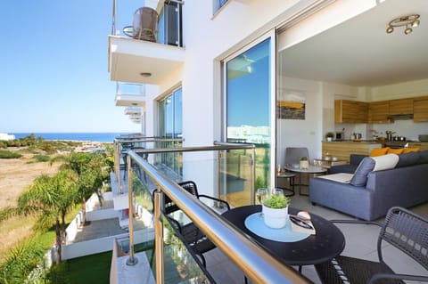 Property building, Balcony/Terrace
