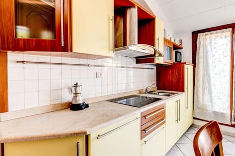 Coffee/tea facilities, Kitchen or kitchenette