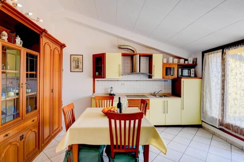 Coffee/tea facilities, Seating area, Dining area