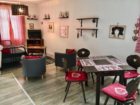 Gite Saint Florent Studio Apartment Parking Privé Apartment in Strasbourg