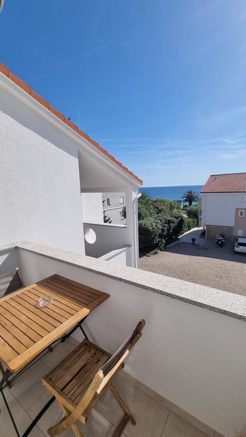 Natural landscape, Activities, Beach, Cycling, Cycling, Sea view, young children, Parking, stove, sunbed