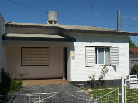 Facade/entrance, Garden, Pets