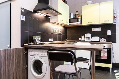 Property building, Coffee/tea facilities