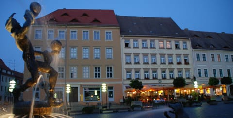 Facade/entrance, Night