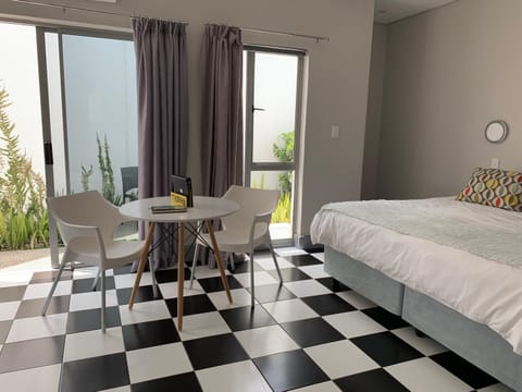 Balcony/Terrace, Dining area, Bedroom