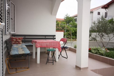 Balcony/Terrace, children, Family