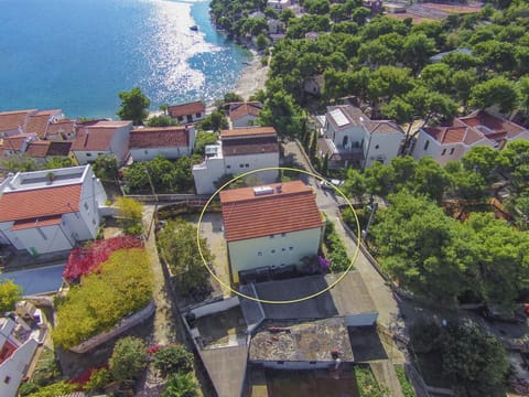 Property building, Facade/entrance, Bird's eye view