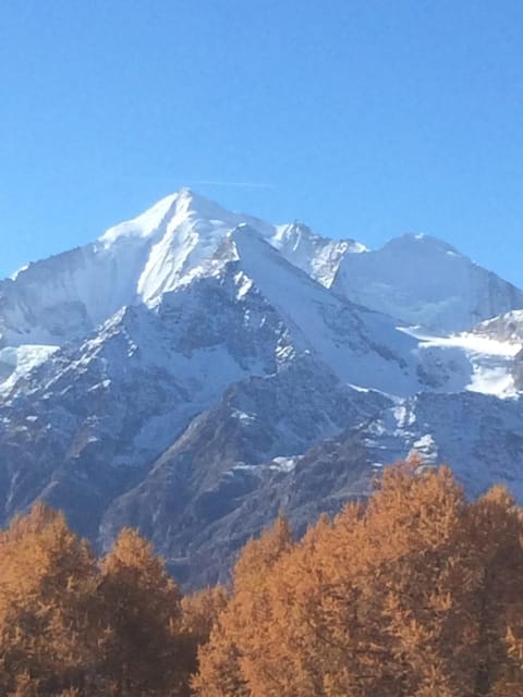 Nearby landmark, Natural landscape